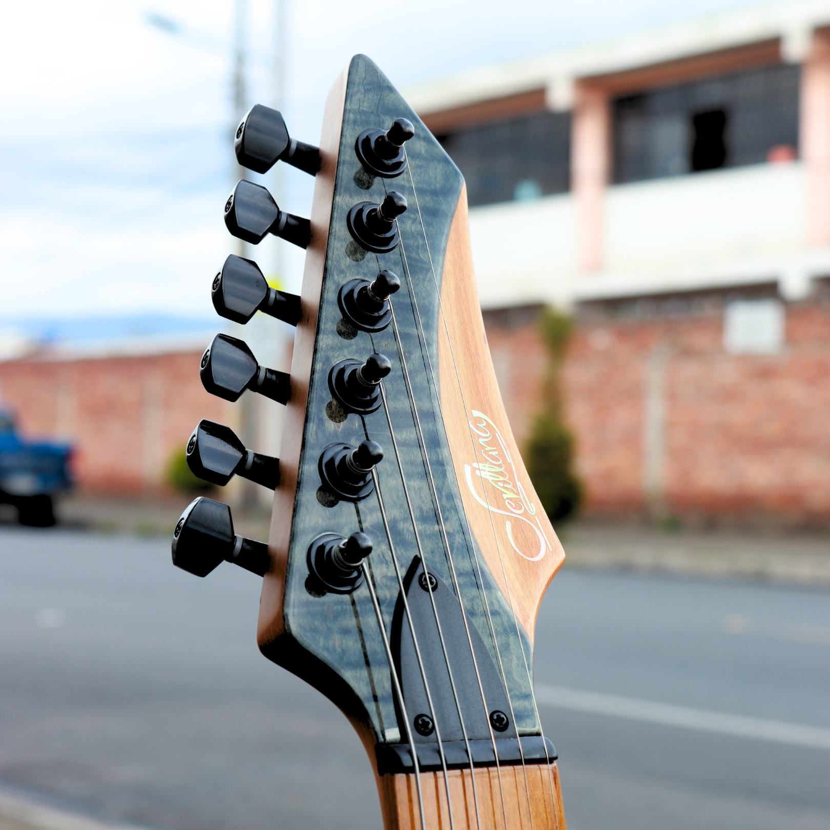 Guitarra Eléctrica Sevillana JOM-90- PRO | Incluye Estuche - Imagen 4